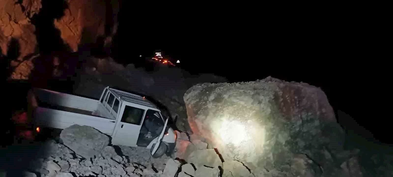 Hakkari-Çukurca karayolu ulaşıma kapandı