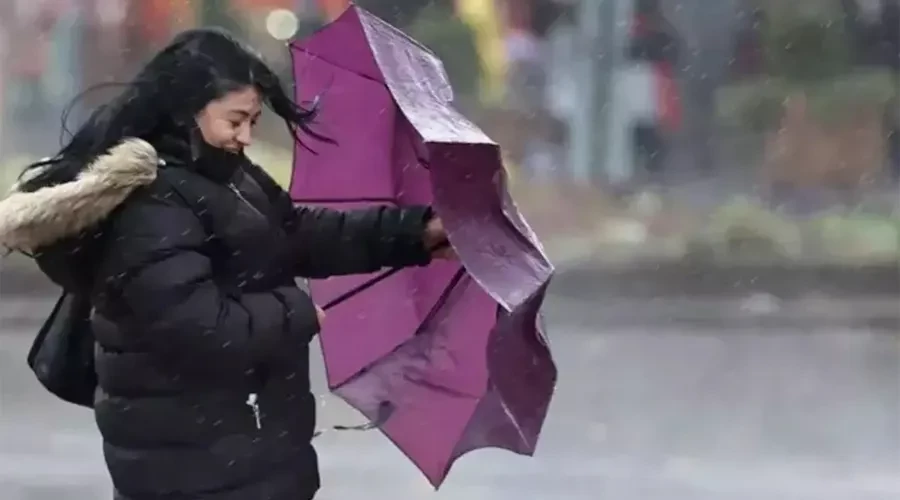 Van ve Hakkari İçin Fırtına Alarmı: Yarın Öğleden İtibaren Saçaklara Dikkat!