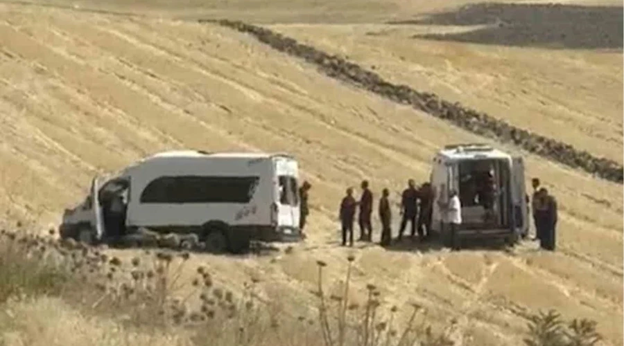 Malazgirt yolunda kaza: 1’i ağır 10 kişi yaralandı